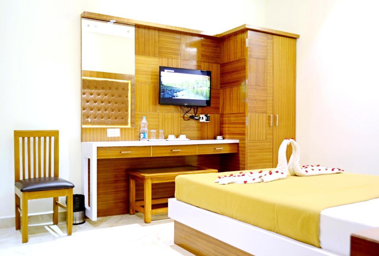 Tr Residency Otel Pondicherry Dış mekan fotoğraf