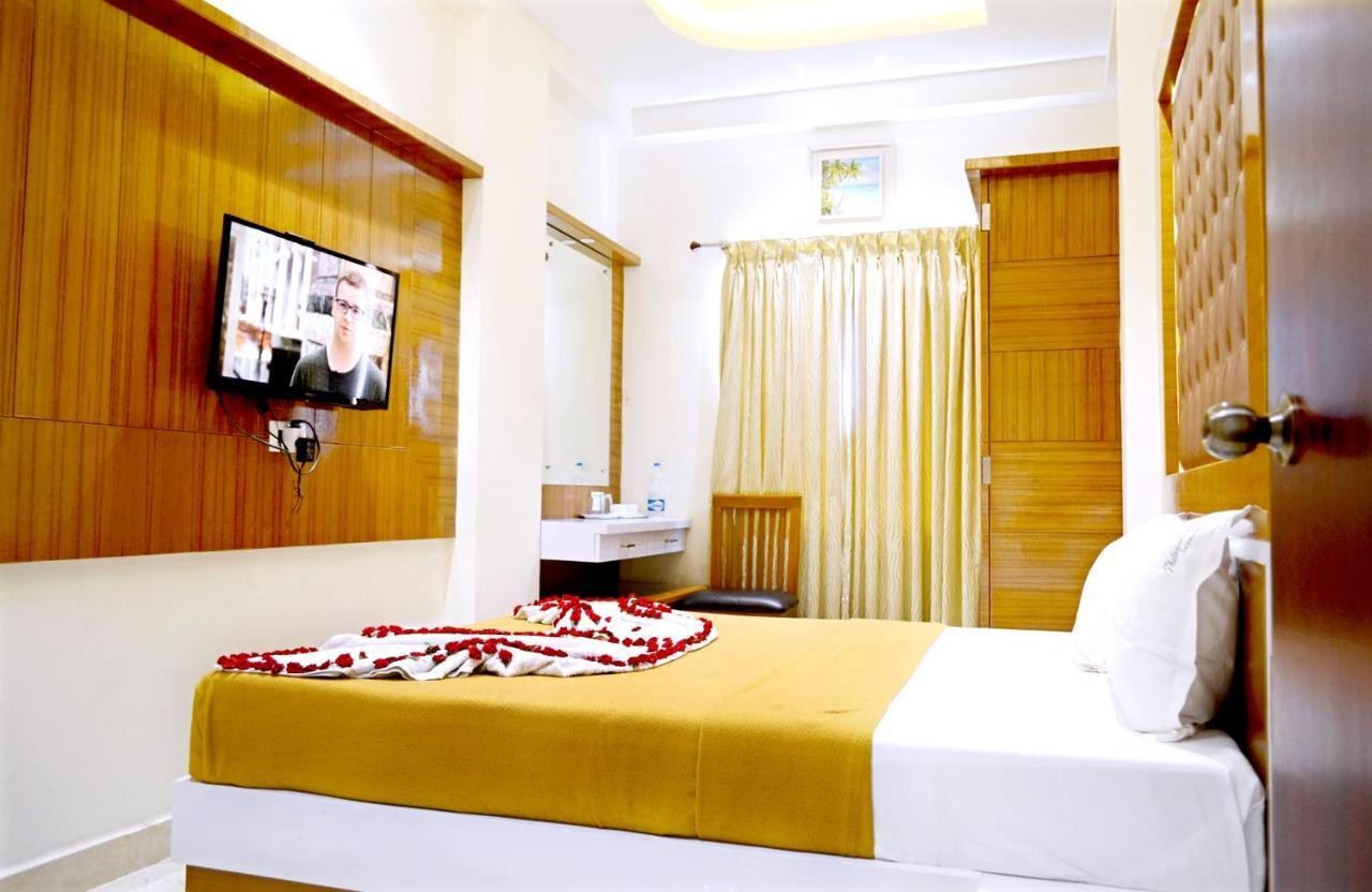 Tr Residency Otel Pondicherry Dış mekan fotoğraf